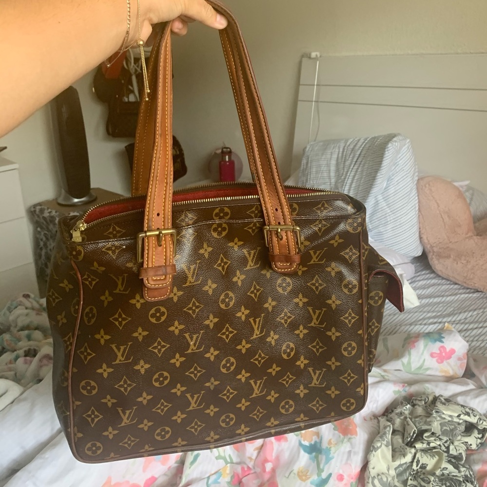 Louis Vuitton VIVA CITE GM Shoulder Bag
